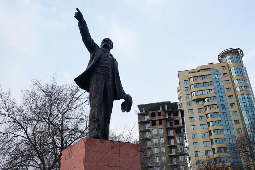 Фото Ленин умер 101 год назад 21 января. В Новосибирске опубликованы кадры памятников вождю пролетариата 3